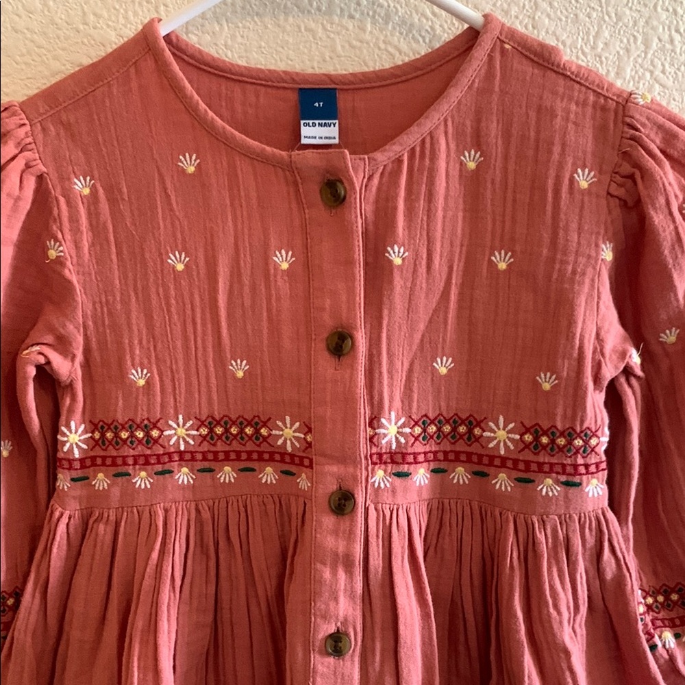 Old Navy Pink Blouse with Empire Waist and Puffed Sleeves - Picture 2 of 6